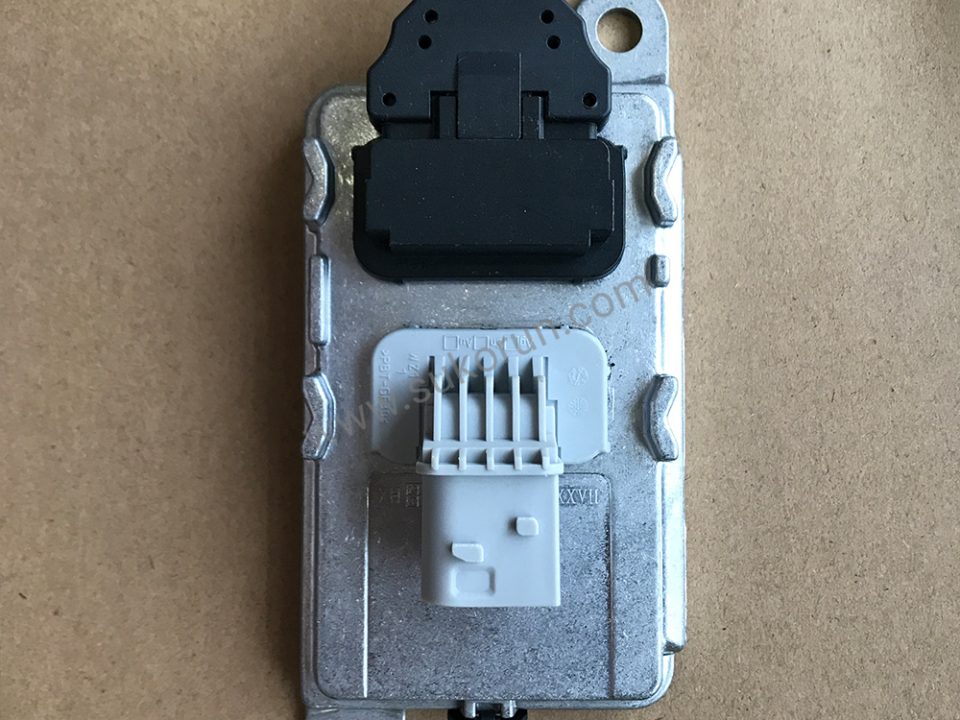 High Quality Nox sensor 5WK97332A For BENZ A 010 153 17 28