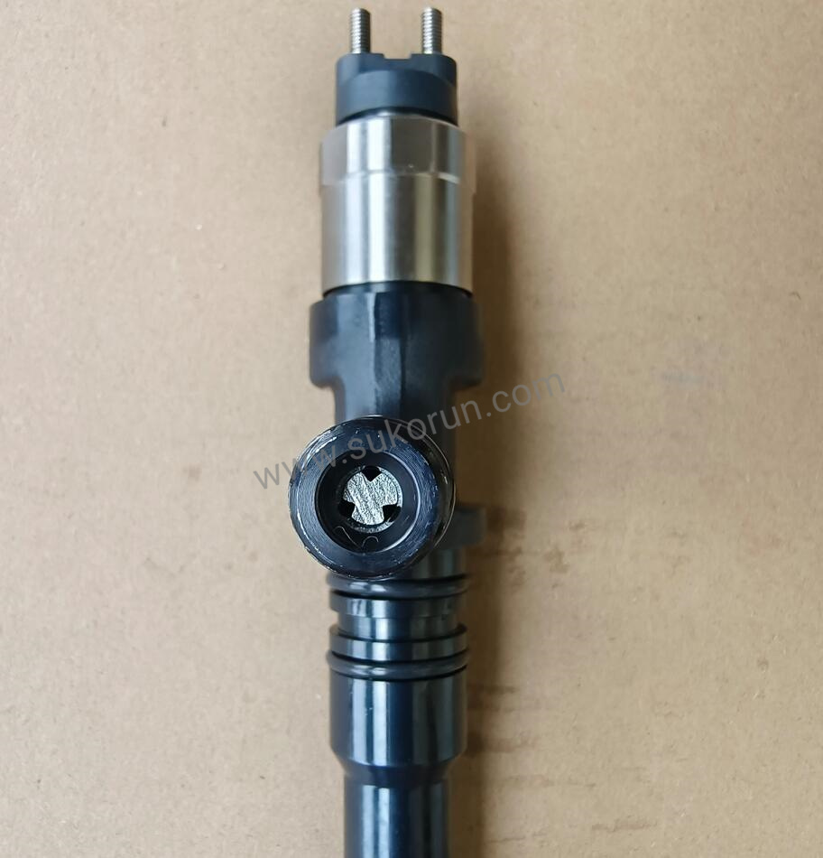 Common Rail Fuel Injector 095000-6070 for Komatsu 6D125