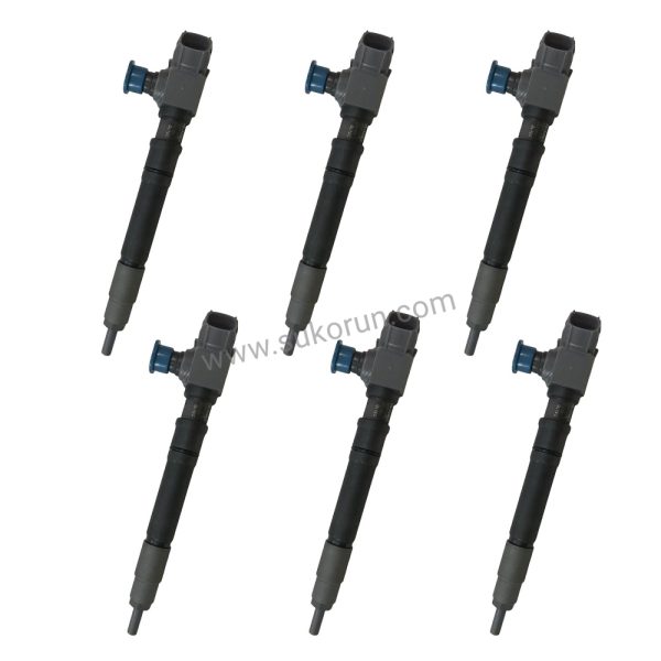 Fuel Injector 295700-0560 for Toyota 2GD-FTV 2.4L 23670-0E020
