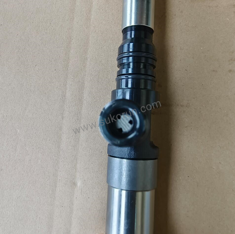 Fuel Injector 095000-0562 for Komatsu SA60140 Engine Excavator