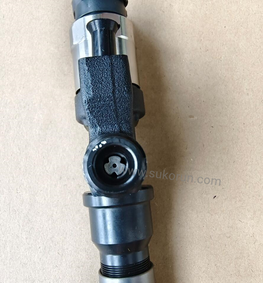 Common Rail Fuel Injector 2950501520 for Isuzu Engine