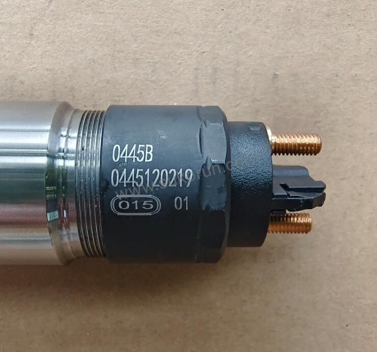 Common Rail Fuel Injector 0445120219 for MAN TGA TGS TGX 