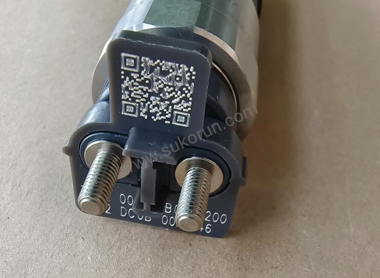 Common Rail Fuel Injector 295050-1240 for Volvo 21785960